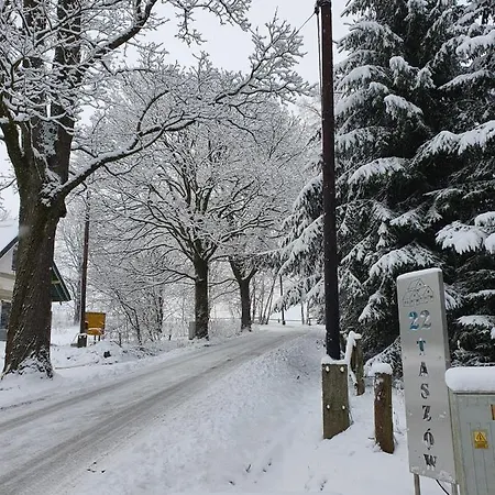 Natura Taszów Casa de Férias